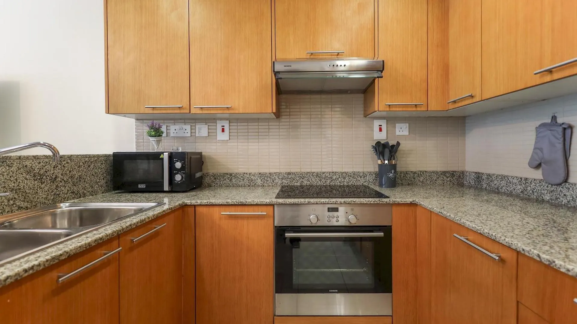 Apartment Elite Lux Holiday Homes - Modern Elegance Studio In Business Bay Dubai